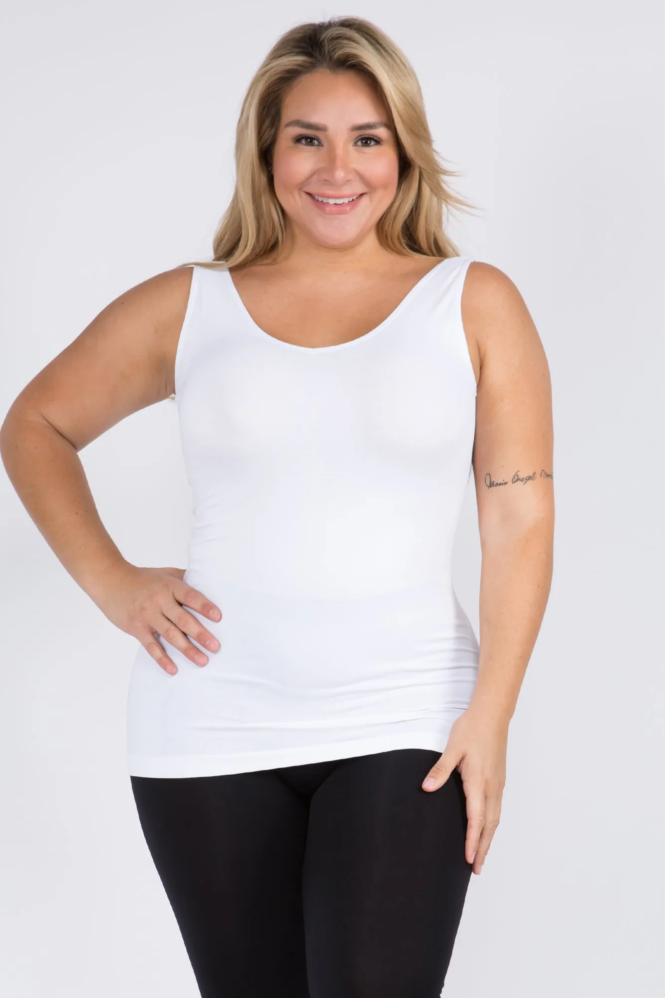 Plus Size Seamless Reversible V or U Tank Top